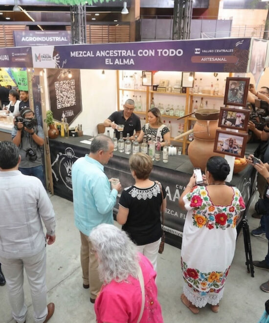 Best Oaxaca gastronomic festivals in 2026: where to enjoy mezcal, mole, and local traditions