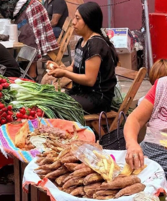 Mercado Dominical de Tlacolula: Qué Esperar, Qué Comprar y Cómo Llegar Sin Estrés